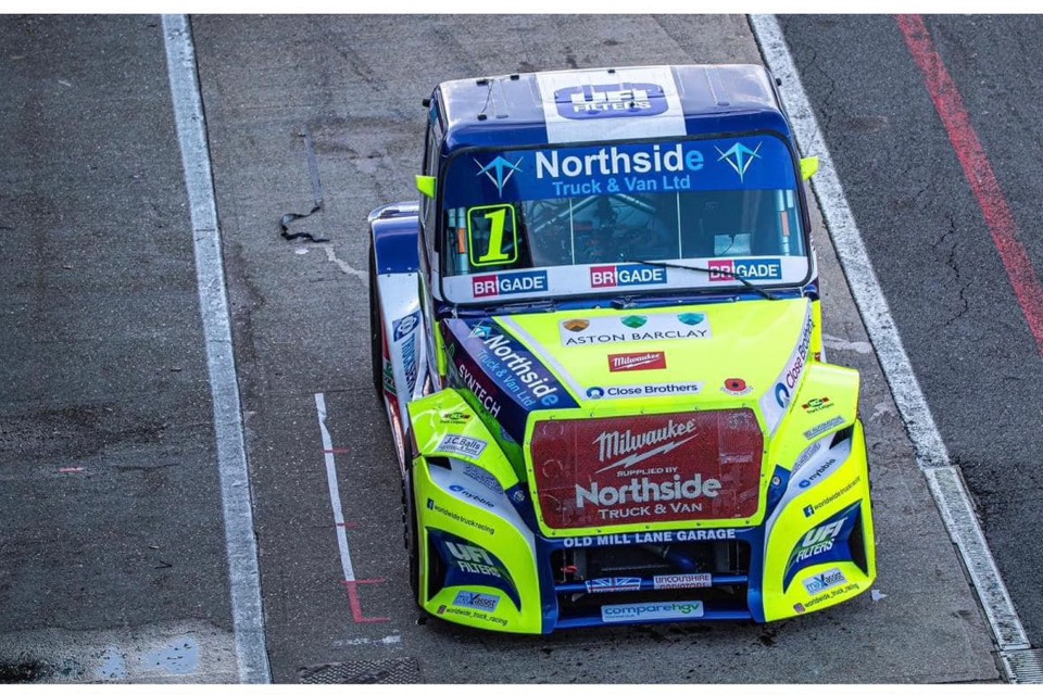 Image for Aston Barclay Sponsors Reigning British Truck Racing Champion Ryan Smith 